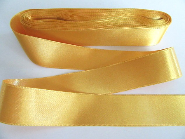 370 dzeltena SATIN RIBBON 3CM - Image 1